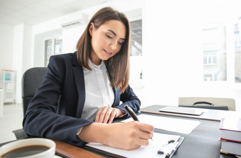 Attractive,Young,Lawyer,In,Office